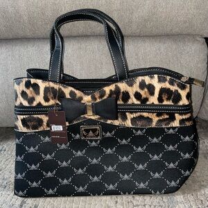 Wendy Keen shoulder bag